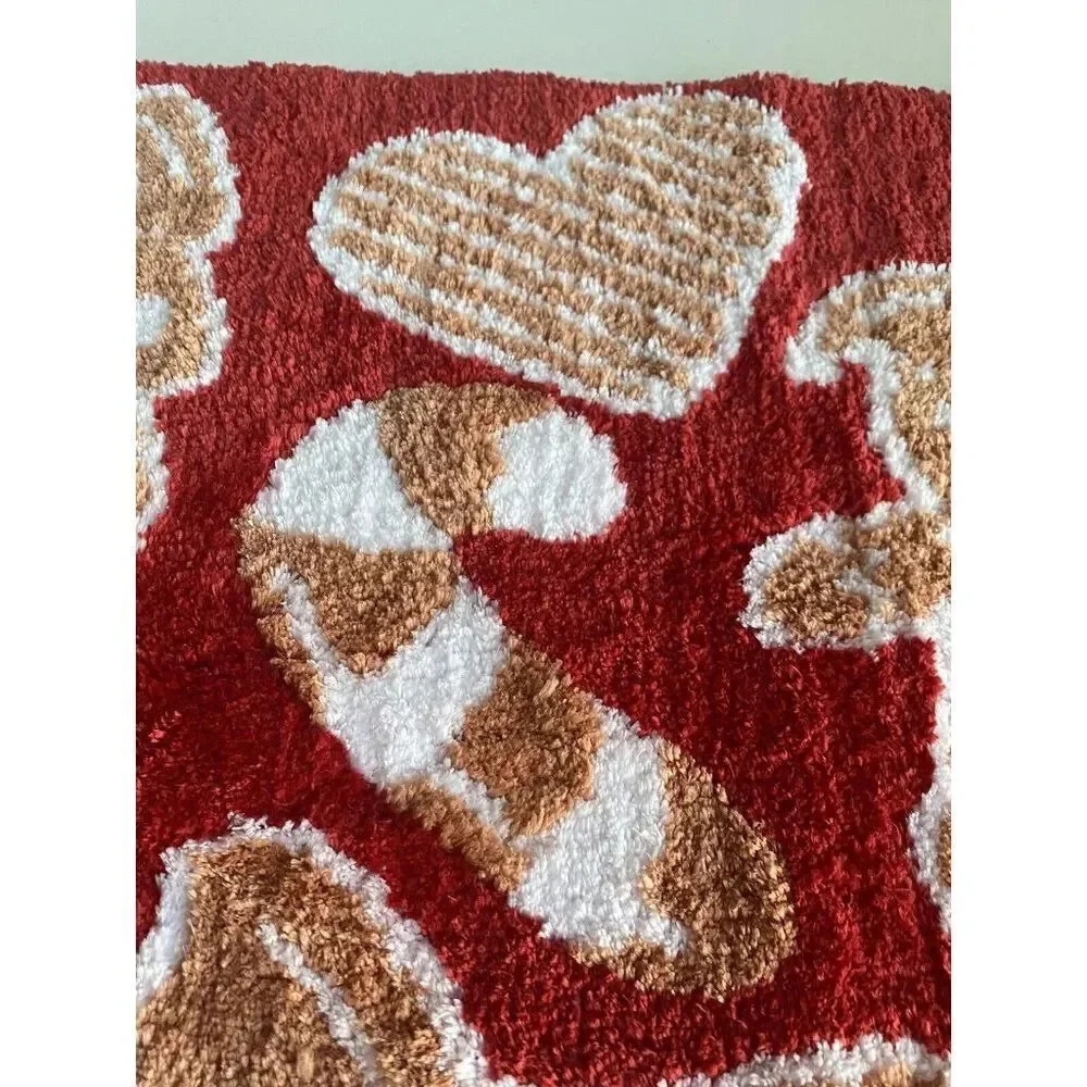BETSEY JOHNSON Gingerbread Christmas‎ NOVELTY BATH MAT Non Slip 20” X 30” NEW